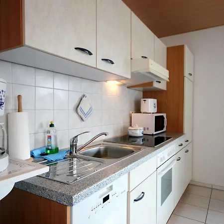 Am Schmachter By Rujana בינץ